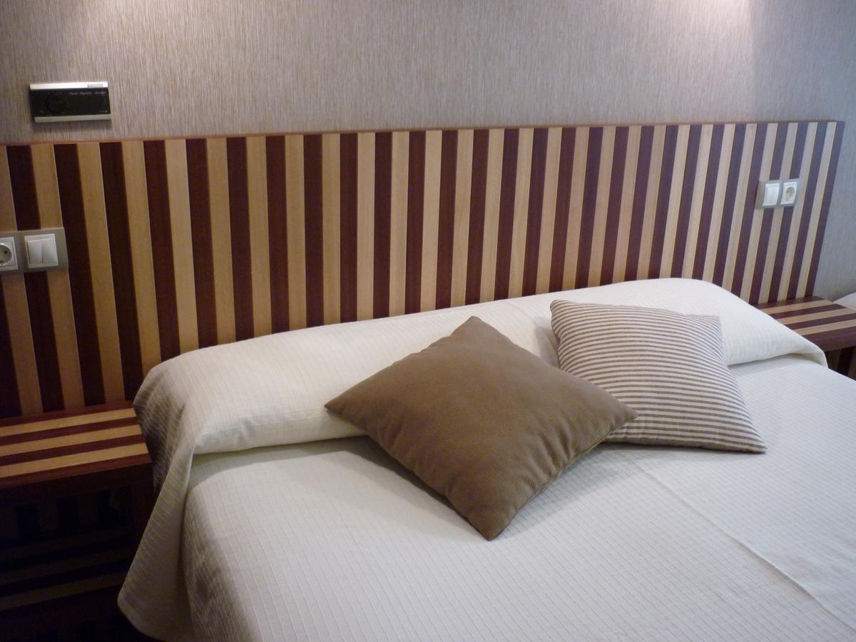 Hotel Villa De Ribadeo Extérieur photo